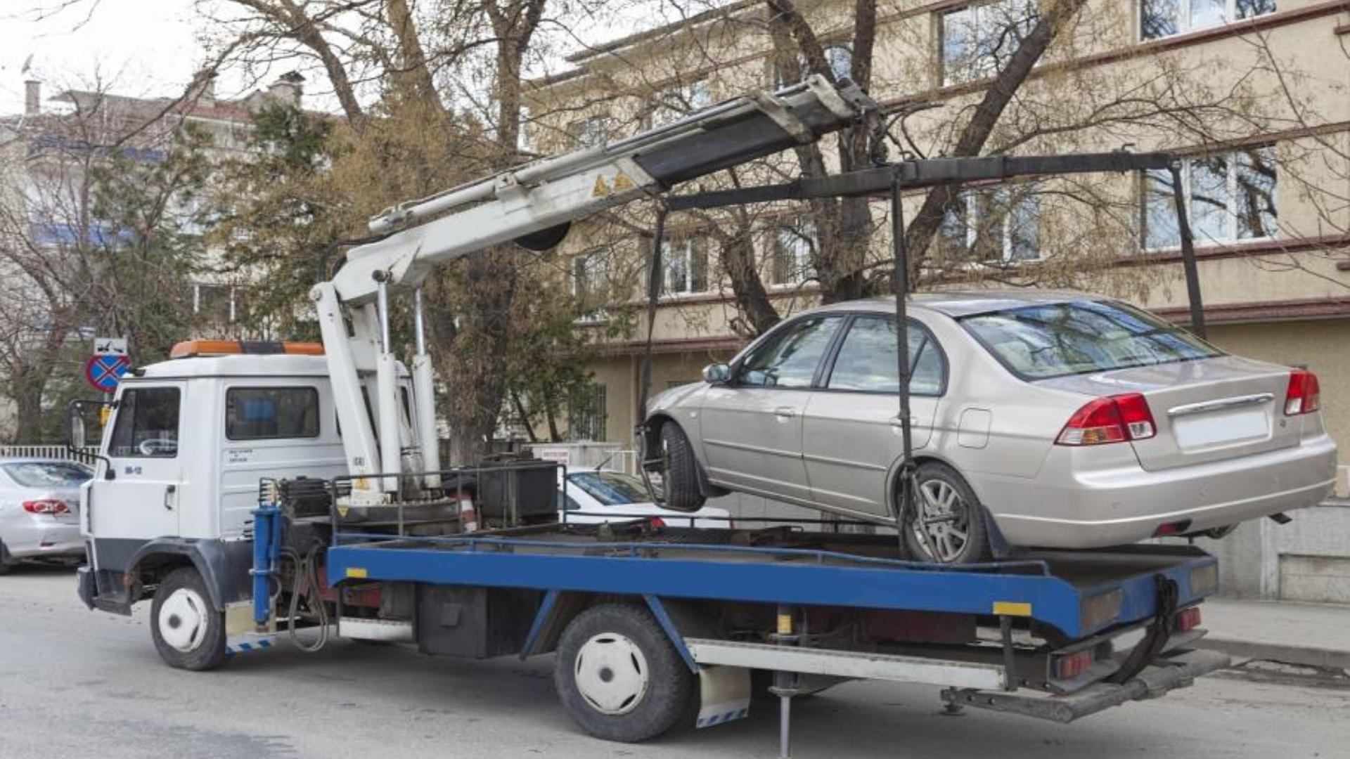 Do czego służy laweta i kiedy ją wezwać